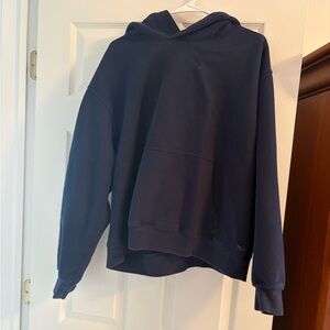 Aritzia hoodie tna navy